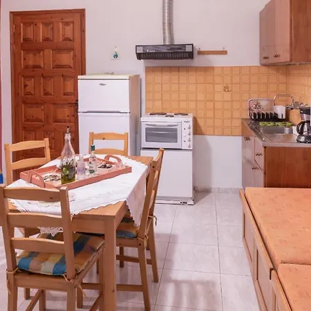 Apartment Lykoporia Beach