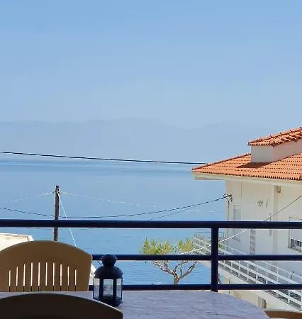 Lykoporia Beach Apartment *